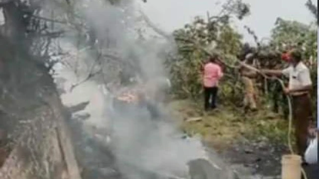 സംയുക്ത സൈനികമേധാവി ബിപിൻ റാവത്ത് സഞ്ചരിച്ച ഹെലികോപ്ടർ തകർന്നു വീണു