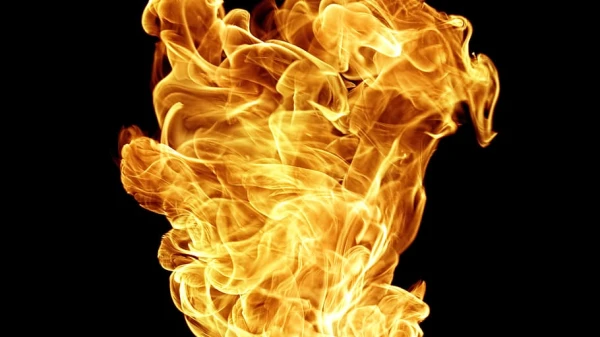 ഫറോക്കിൽ വൻ തീപ്പിടിത്തം; ഹാർഡ് വെയർ ഷോപ്പിൻ്റെ ഗോഡൗൺ കത്തി നശിച്ചു