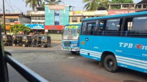 
                        നരിക്കുനി ബസ് സ്റ്റാൻഡ് ഇന്നുമുതൽ ഒരാഴ്ച അടച്ചിടും