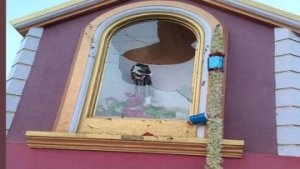 
                        കർണാടകയിൽ ക്രിസ്ത്യൻ പള്ളിക്ക് നേരെ ആക്രമണം