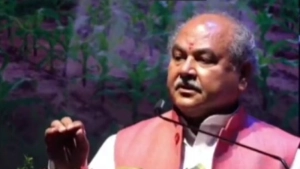 
                        പിന്‍വലിച്ച മൂന്ന് കാര്‍ഷിക നിയമങ്ങളും വീണ്ടും നടപ്പാക്കിയേക്കുമെന്ന സൂചന നല്‍കി കേന്ദ്രകൃഷിമന്ത്രി