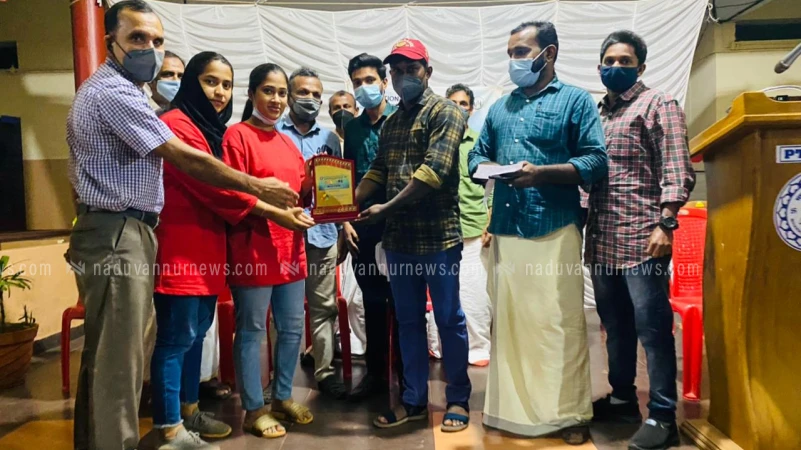  എൻഎസ്എസ് വളണ്ടിയർമാർക്ക് വോയ്സ് ഓഫ് മുണ്ടോത്തിൻ്റെ സ്നേഹാദരം