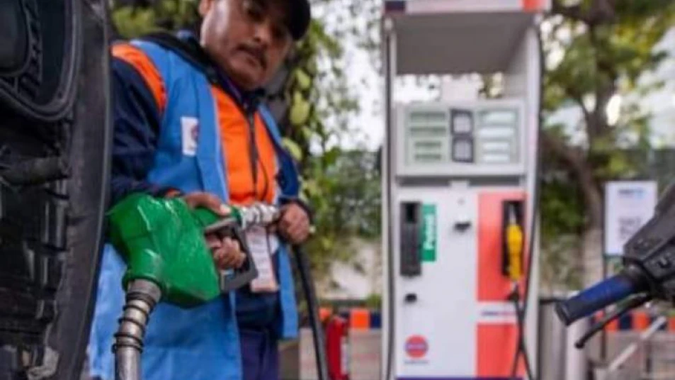 പെട്രോൾ, ഡീസൽ വില; നികുതി കുറച്ചത് 22 സംസ്ഥാനങ്ങൾ