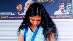 
                        ആവശ്യങ്ങൾ അംഗീകരിച്ചു ; സമരം അവസാനിപ്പിച്ച് ദീപാ മോഹൻ