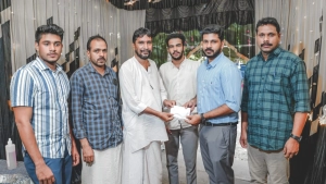 
                        വിവാഹദിനത്തിൽ ഭവന നിർമ്മാണത്തിന് ധനസഹായം നൽകി മാതൃകയായി അധ്യാപകൻ