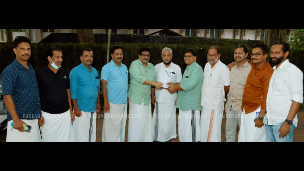 പള്ളിപ്പുറം വാടിക്കൽ റോഡ് ശോചനീയാവസ്ഥ പരിഹരിക്കുക 