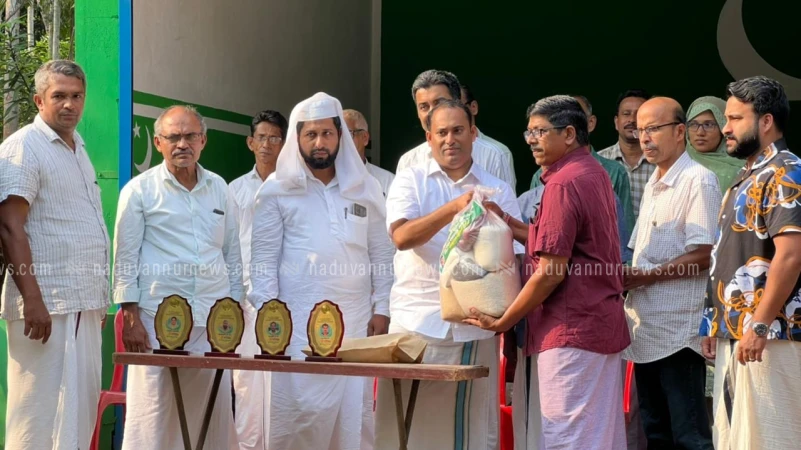 പാലോളി മുക്ക് ശിഹാബ് തങ്ങൾ റിലീഫ് സെൽ റംസാൻ റിലീഫ് നടത്തി