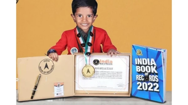 ഇൻഡ്യ ബുക്ക് ഓഫ് റിക്കോർഡ്സിൽ ഇടം നേടി മൂന്ന് വയസുകാരൻ