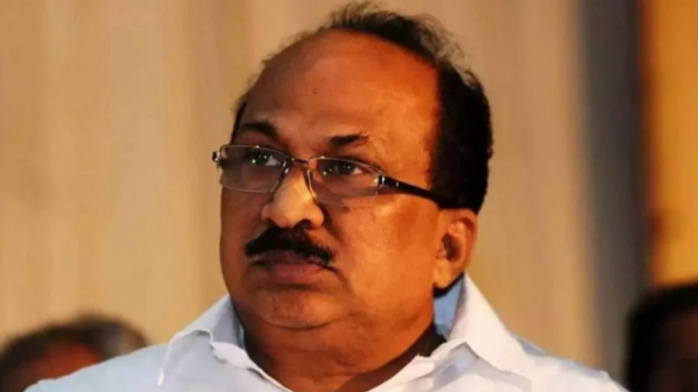 കെ വി തോമസിന് രണ്ട് വർഷത്തേക്ക്  സസ്പെൻഷൻ ശുപാർശയുമായി എ കെആന്റണി അധ്യക്ഷനായ അച്ചടക്കസമിതി