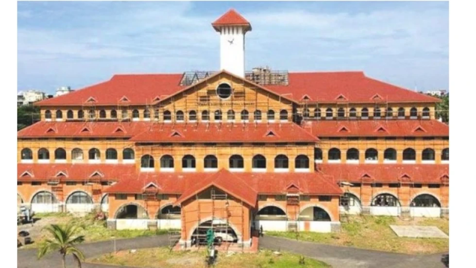 ഗവർണർക്കെതിരെ നിയമനടപടിക്കൊരുങ്ങി കണ്ണൂർ സർവകലാശാല