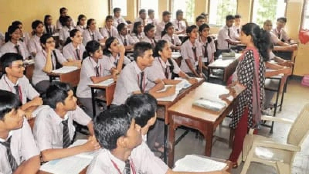 പയ്യോളി തിക്കോടിയന്‍ സ്മാരക ഹയര്‍ സെക്കണ്ടറി സ്‌കൂളില്‍ അധ്യാപക ഒഴിവ്