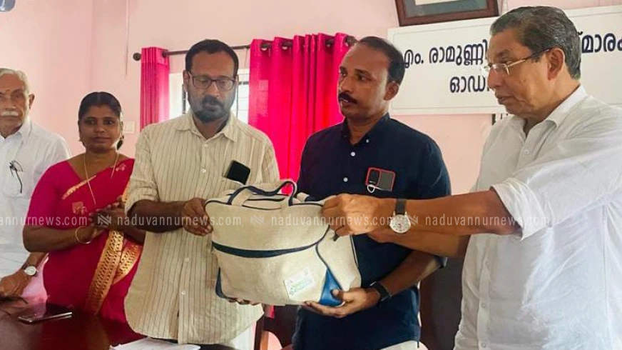 ഇവാൻ്റെ ചിരി മായാതിരിക്കാൻ നടുവണ്ണൂർ പഞ്ചായത്തിൻ്റെ സ്നേഹസ്പർശം