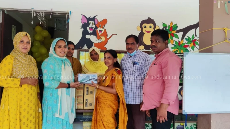  ജി.എം.എൽ.പി സ്കൂളിന് സൗണ്ട് സിസ്റ്റം കൈമാറി വിദ്യാർഥികളുടെ പ്രിയ ഉഷ ടീച്ചർ