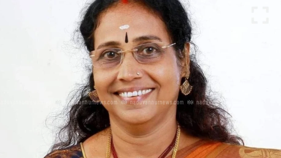 ആലപ്പുഴ ഡിസിസി സെക്രട്ടറി ശ്രീദേവി രാജൻ ഇന്ന് വാഹനപകടത്തിൽ മരിച്ചു