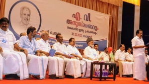 
                        മതേതരത്വത്തിൻ്റെ പാരമ്പര്യങ്ങളെ തകർക്കാനും ചരിത്രത്തെ തിരുത്തി എഴുതാനും ഭരണകൂട ശ്രമം - രമേശ് ചെന്നിത്തല