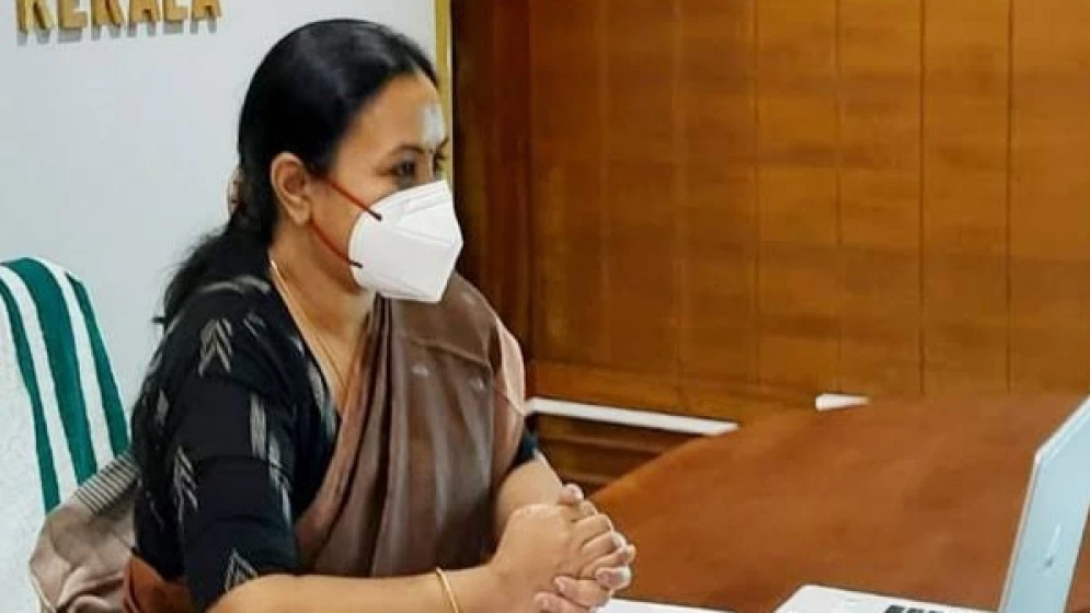 സംസ്ഥാനത്ത് കൊവിഡ് മുന്‍കരുതല്‍; ജാഗ്രതാ നിര്‍ദേശം നൽകി മന്ത്രി വീണാ ജോര്‍ജ്