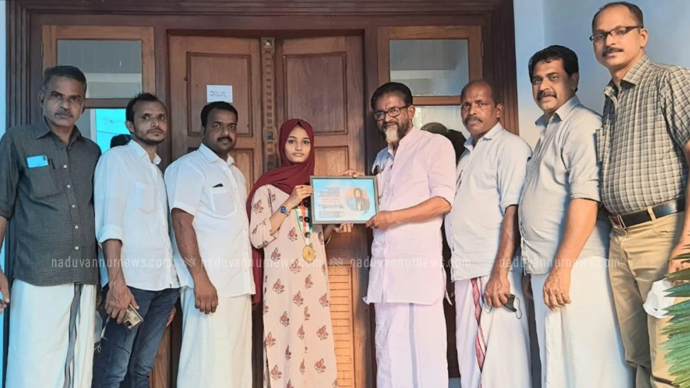 ഹനാന പി.കെയെ അനുമോദിച്ചു