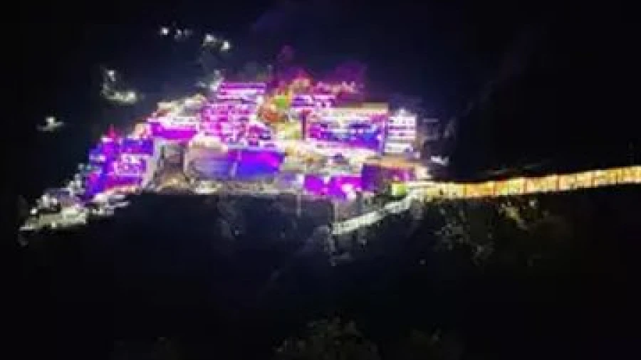 വൈഷ്ണോ ദേവി ക്ഷേത്രത്തില്‍ തിക്കിലും തിരക്കിലും പെട്ട് പന്ത്രണ്ട് മരണം