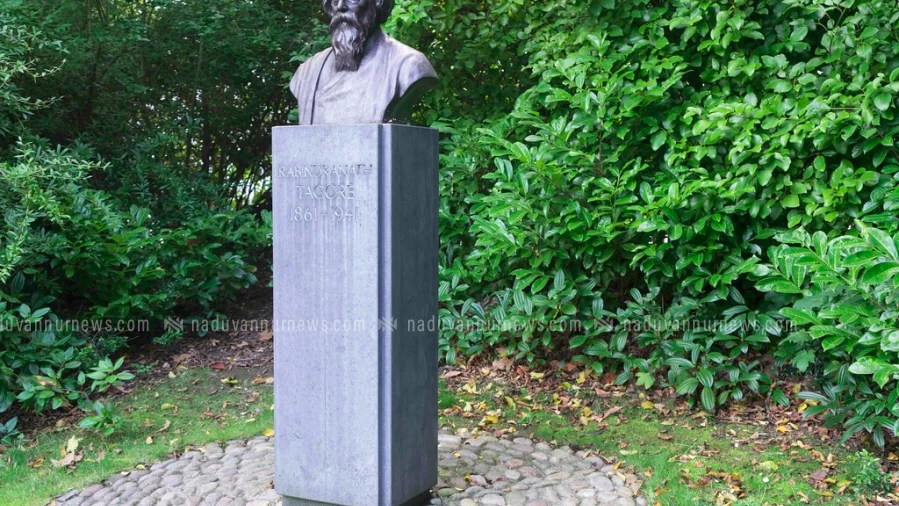  മൊകേരി ഗവ. കോളേജിൽ ടാഗോറിന്റെ അർധകായ പ്രതിമ അനാച്ഛാദനം ചെയ്തു