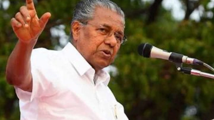 വികസന പ്രവര്‍ത്തനങ്ങളില്‍ നിന്നും സര്‍ക്കാര്‍ പിന്നോട്ടില്ലെന്ന് മുഖ്യമന്ത്രി