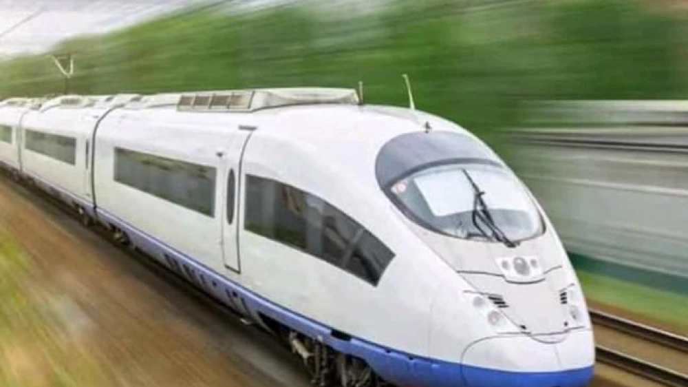 കെ റെയിൽ : സർവേ നടത്താതെ 955 ഹെക്ടർ ഭൂമി വേണമെന്ന് എങ്ങനെ മനസിലായെന്ന് ഹൈക്കോടതി