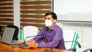 
                        താമരശ്ശേരിയിൽ റോഡിലെ കുഴിയിൽ വീണ് പരിക്കേറ്റയാളുടെ ചികിത്സാ ചിലവ് കരാർ കമ്പനി വഹിക്കണമെന്ന് കളക്ടർ