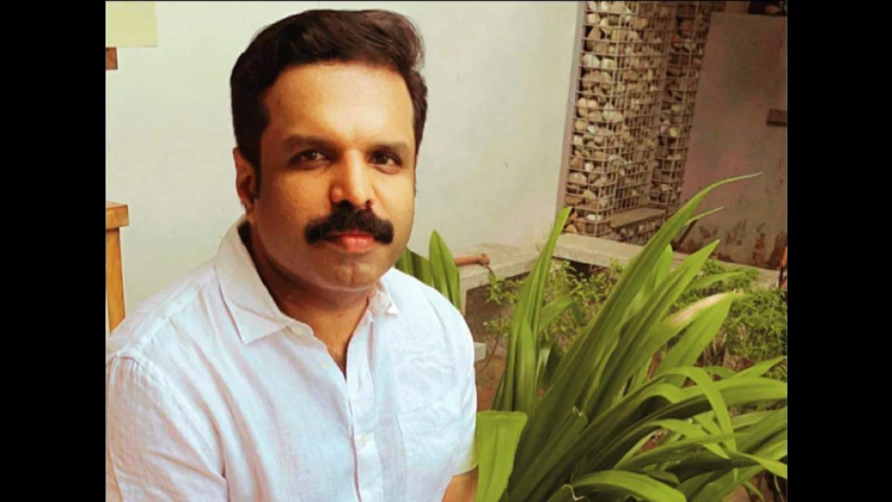 കേരളീയർ കരുതിയിരിക്കുക; ഒമിക്രോൺ സാമൂഹ്യ വ്യാപനമുണ്ടായതായി സംശയം