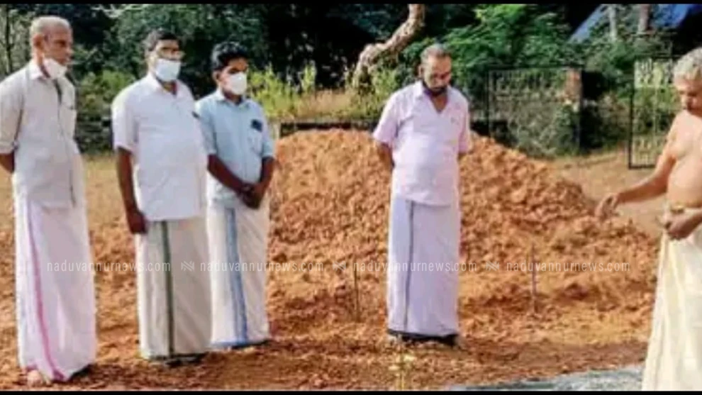 അരിക്കുളം ഒറവിങ്കൽ ക്ഷേത്രമുറ്റം കല്ലുപതിക്കൽ പ്രവൃത്തി ആരംഭിച്ചു