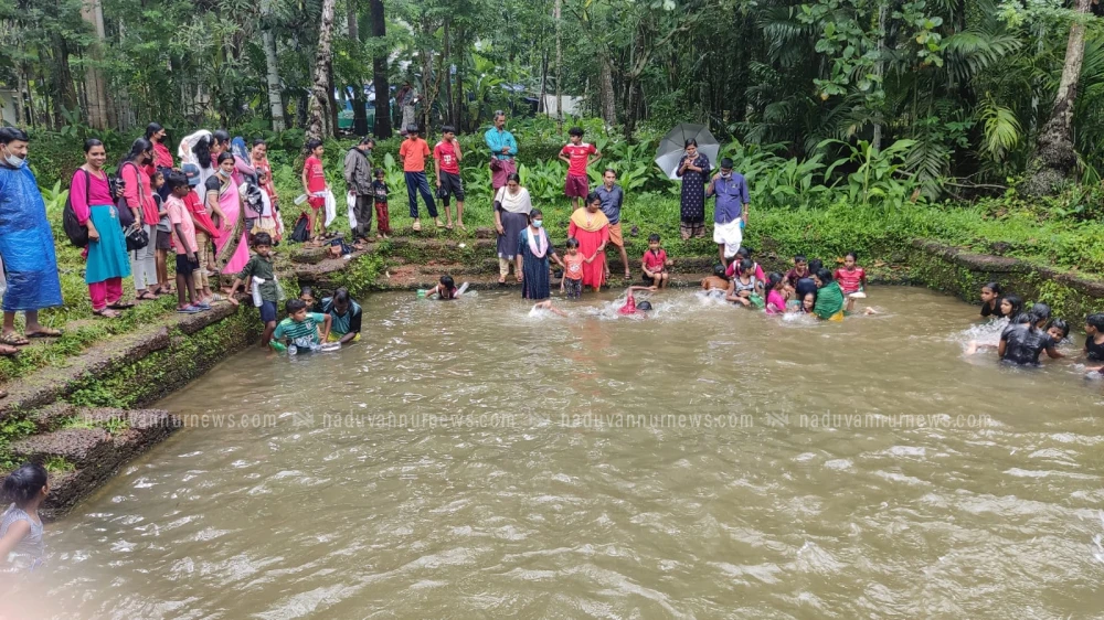 അവിടനല്ലൂർ ഹയർ സെക്കൻഡറി സ്കൂളിൽ നീന്തൽ പരിശീലനം