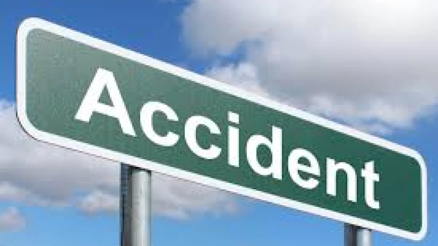 തിക്കോടി - നന്തി ദേശീയ പാതയിൽ രണ്ടിടത്ത് വാഹനാപകടം