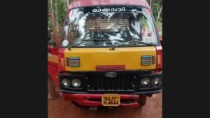 
                        കിനാലൂരിൽ അനധികൃത മണ്ണെടുപ്പ്; ജെസിബിയും ടിപ്പർ ലോറികളും പിടിച്ചെടുത്തു