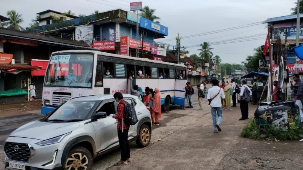 കുറ്റ്യാടി - കോഴിക്കോട് റൂട്ടിലെ ബസ്സ് പണിമുടക്ക് പിന്‍വലിച്ചു