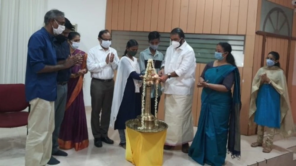 അധ്യാപകരുടെ നിലവാരമുയർത്താൻ ഇനി പരീക്ഷയും പരിശീലനവും