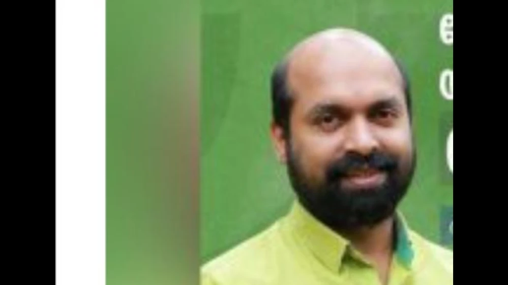 സര്‍വ്വകലാശാലകളില്‍ അധ്യാപകരാവാന്‍ വിദ്യാഭ്യാസ യോഗ്യത വേണ്ടെന്നുള്ള യുജിസി തീരുമാനം അപകടകരം - വി. ശിവദാസന്‍ എംപി