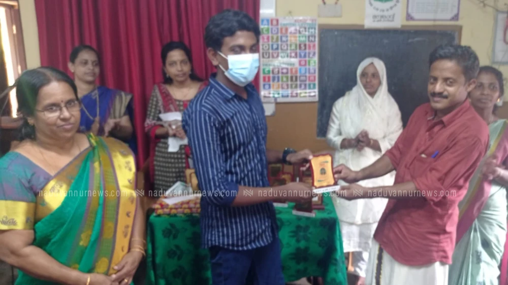 മന്ദങ്കാവ് എ എൽ പി സ്കൂളിൽ പ്രതിഭകളെ അനുമോദിച്ചു