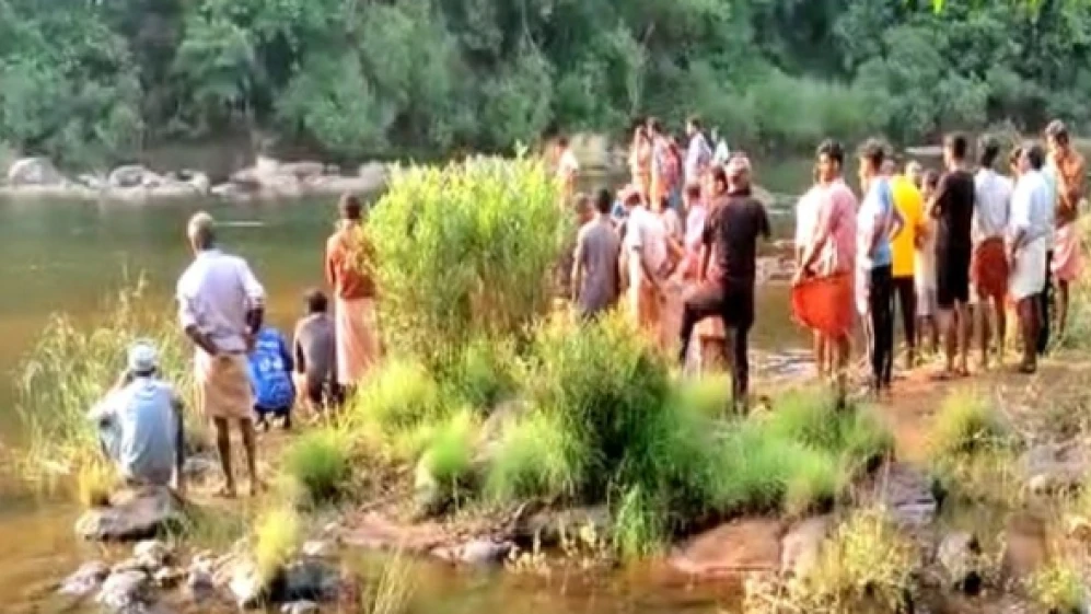 ഒഴുക്കിൽ പെട്ട മൂന്നുപേർക്ക് ദാരുണാന്ത്യം