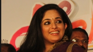 
                        നടിയെ ആക്രമിച്ച കേസ്; ക്രൈംബ്രാഞ്ച് സംഘം കാവ്യയുടെ വീട്ടിൽ