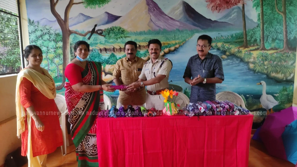 അമ്മമാരുടെ 'സ്നേഹക്കുടകൾ' ഇനി വിപണിയിൽ ലഭ്യം