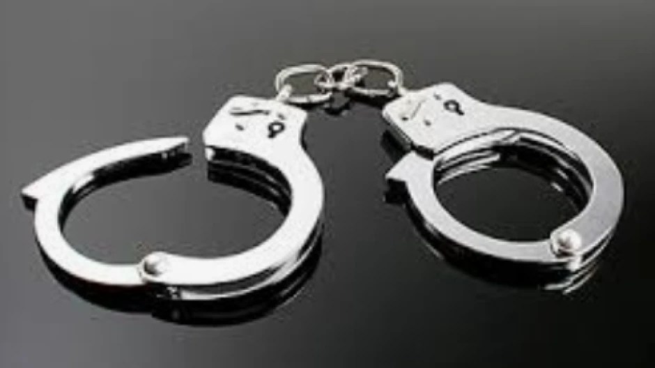 അഴിയൂരിൽ വാക്ക് തർക്കത്തെ തുടർന്ന് കത്തിക്കുത്ത് മൂന്നുപേർക്ക് പരിക്ക്