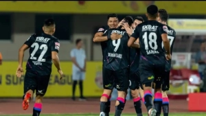 
                        ഹൈദരാബാദ് എഫ്സിയെ തട്ടകത്തിലെത്തി തളച്ച് കൊമ്പന്മാർ