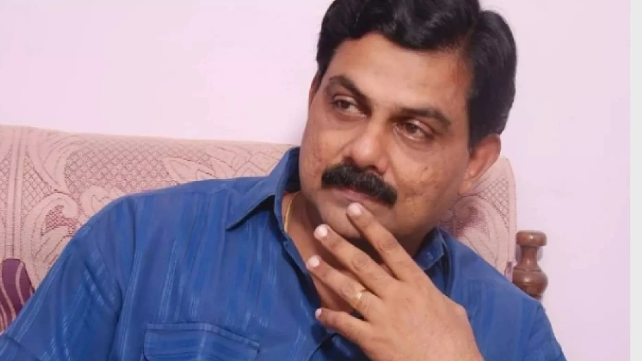 സാഹിത്യകാരന്‍ സതീഷ് ബാബു പയ്യന്നൂരിനെ മരിച്ച നിലയിൽ കണ്ടെത്തി