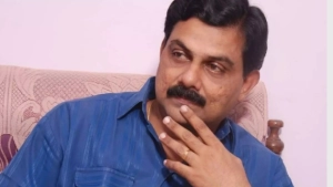 
                        സാഹിത്യകാരന്‍ സതീഷ് ബാബു പയ്യന്നൂരിനെ മരിച്ച നിലയിൽ കണ്ടെത്തി