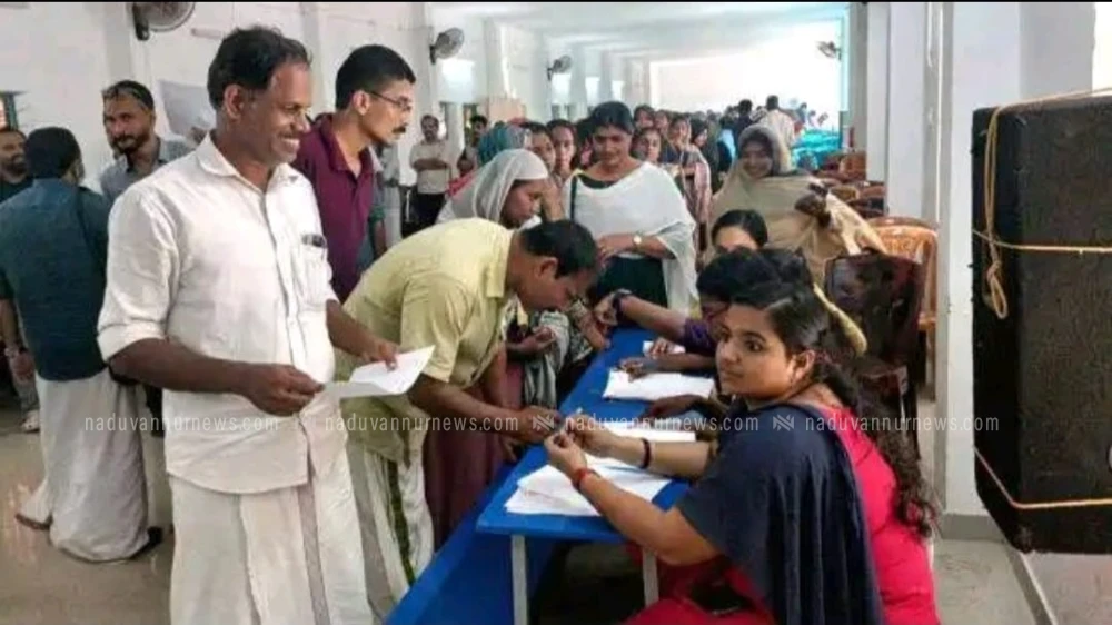 കുറ്റ്യാടി സ്കൂൾ പിടിഎ തെരെഞ്ഞെടുപ്പിന് പൊതു തെരെഞ്ഞെടുപ്പിന്റെ വീറും വാശിയും