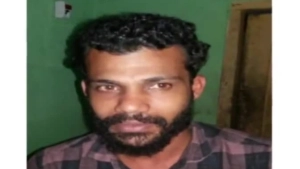 
                        തിയേറ്ററിന് സമീപം നിർത്തിയിട്ട ബുള്ളറ്റ് മോഷ്ടിച്ചയാളെ പോലീസ് പിടികൂടി