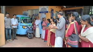 
                        ചേലോടെ ചെങ്ങോട്ട്കാവ്; ഹരിത വാഹനം ഫ്ലാഗ് ഓഫ് ചെയ്തു