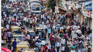 
                        ജനസംഖ്യയിൽ ചൈനയെ മറികടക്കാന്‍ ഇന്ത്യ ; ഈ വര്‍ഷം പകുതിയോടെ ജനസംഖ്യയില്‍ ഒന്നാം സ്ഥാനത്ത്