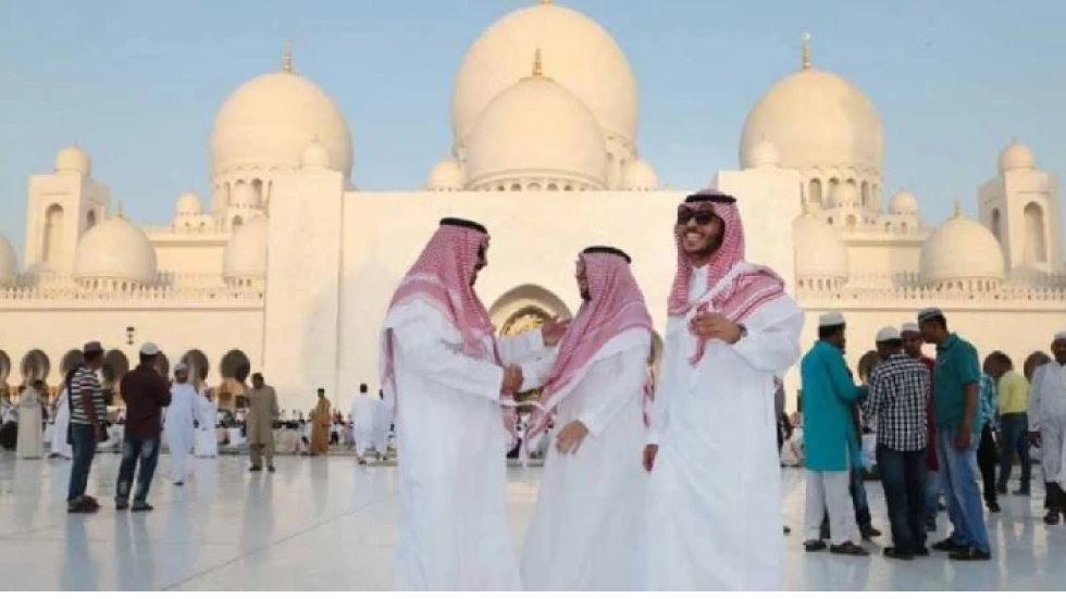 ചെറിയ പെരുന്നാൾ; സംസ്ഥാനത്ത് നാളെയും മറ്റന്നാളും പൊതുഅവധി