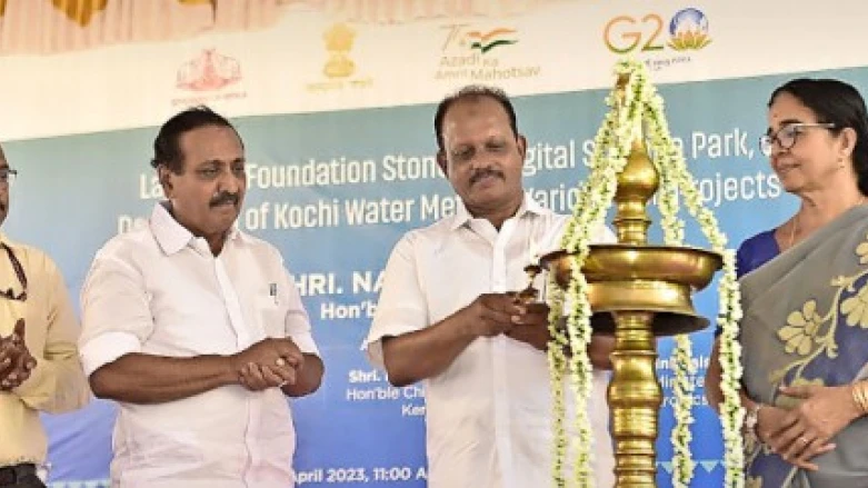 റെയിൽവേ സ്റ്റേഷൻ നവീകരണ പദ്ധതിക്ക് തുടക്കമിട്ടു