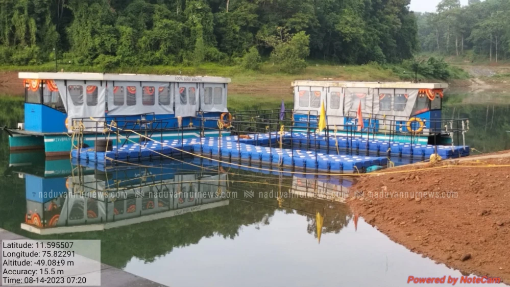 ലൈസൻസ് പുതുക്കി നൽകുന്നതിൽ അമാന്തം; നോക്കു കുത്തിയായി വിനോദസഞ്ചാര ബോട്ടുകൾ