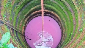 
                        കുന്നമംഗലത്ത് കിണറുകളിലെ വെള്ളത്തിന് പിങ്ക് നിറത്തിൽ മാറ്റം